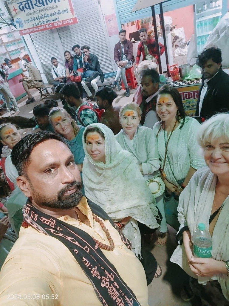Devotees guided during sacred pilgrimage in Omkareshwar